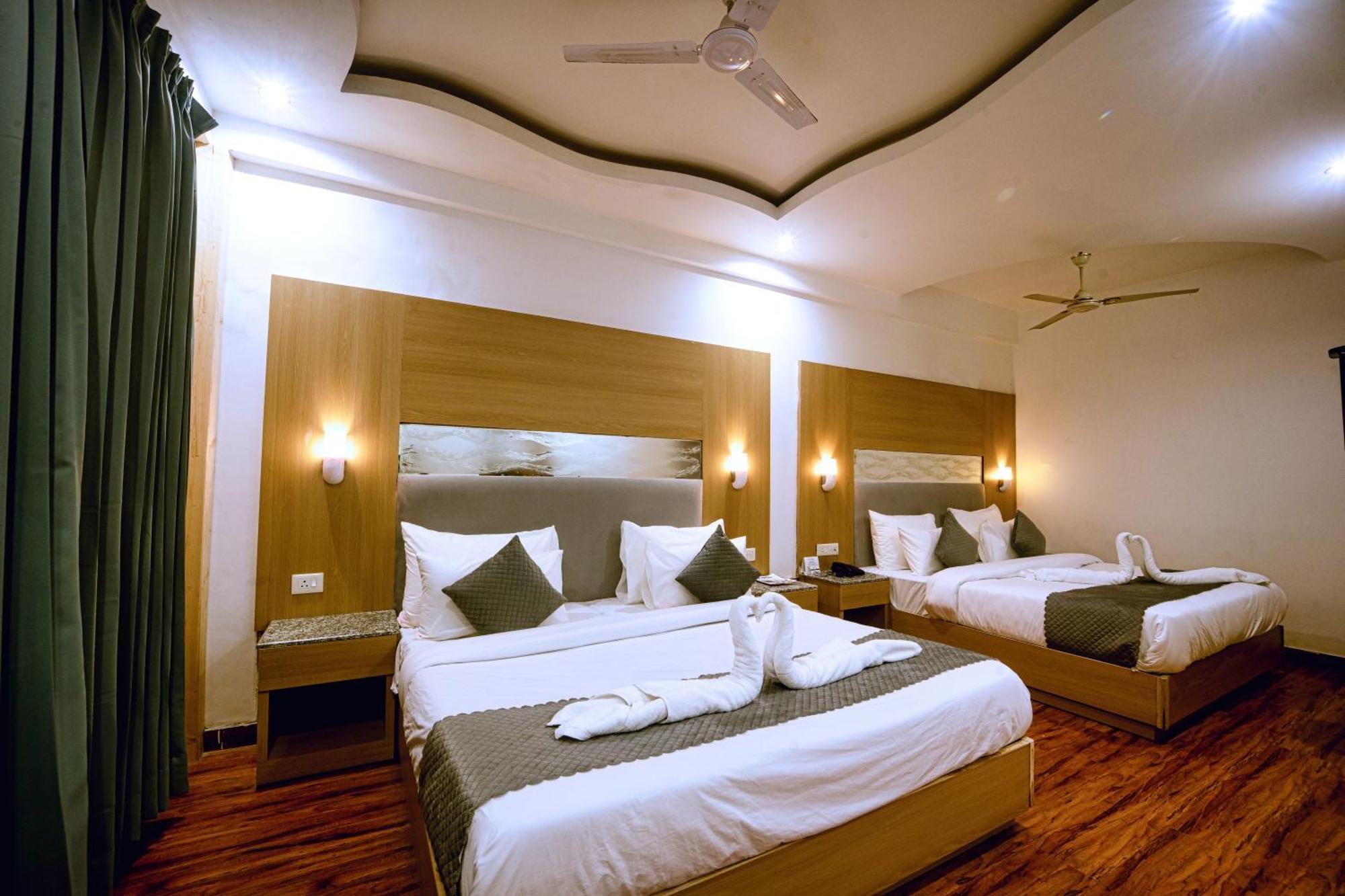 Hotel Grand Legacy Beacon, Dehradun Exterior foto