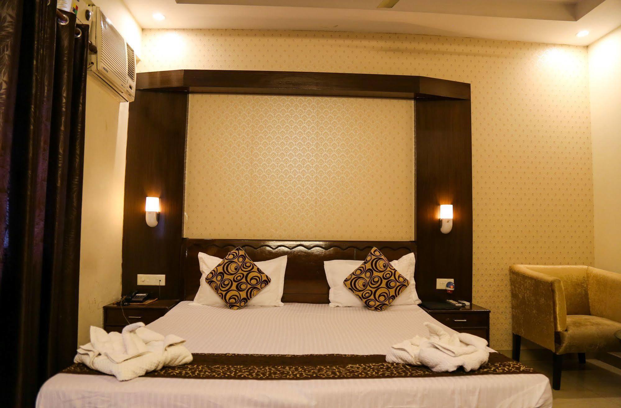 Hotel Grand Legacy Beacon, Dehradun Exterior foto